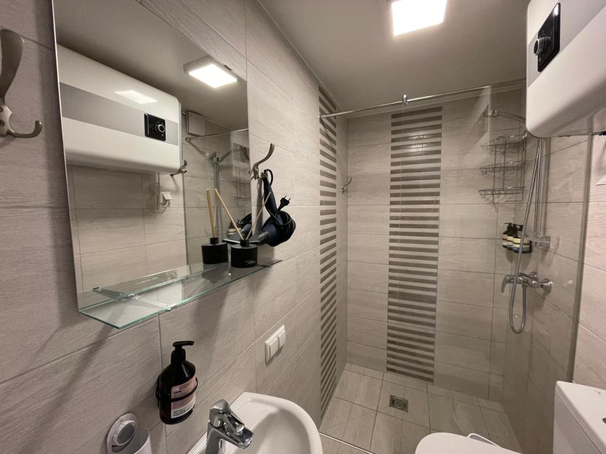 Nidos Palve Ground Zero Apartment Bagian luar foto