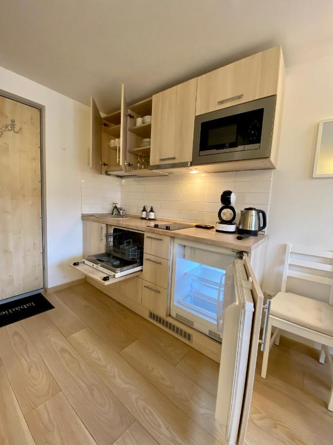 Nidos Palve Ground Zero Apartment Bagian luar foto