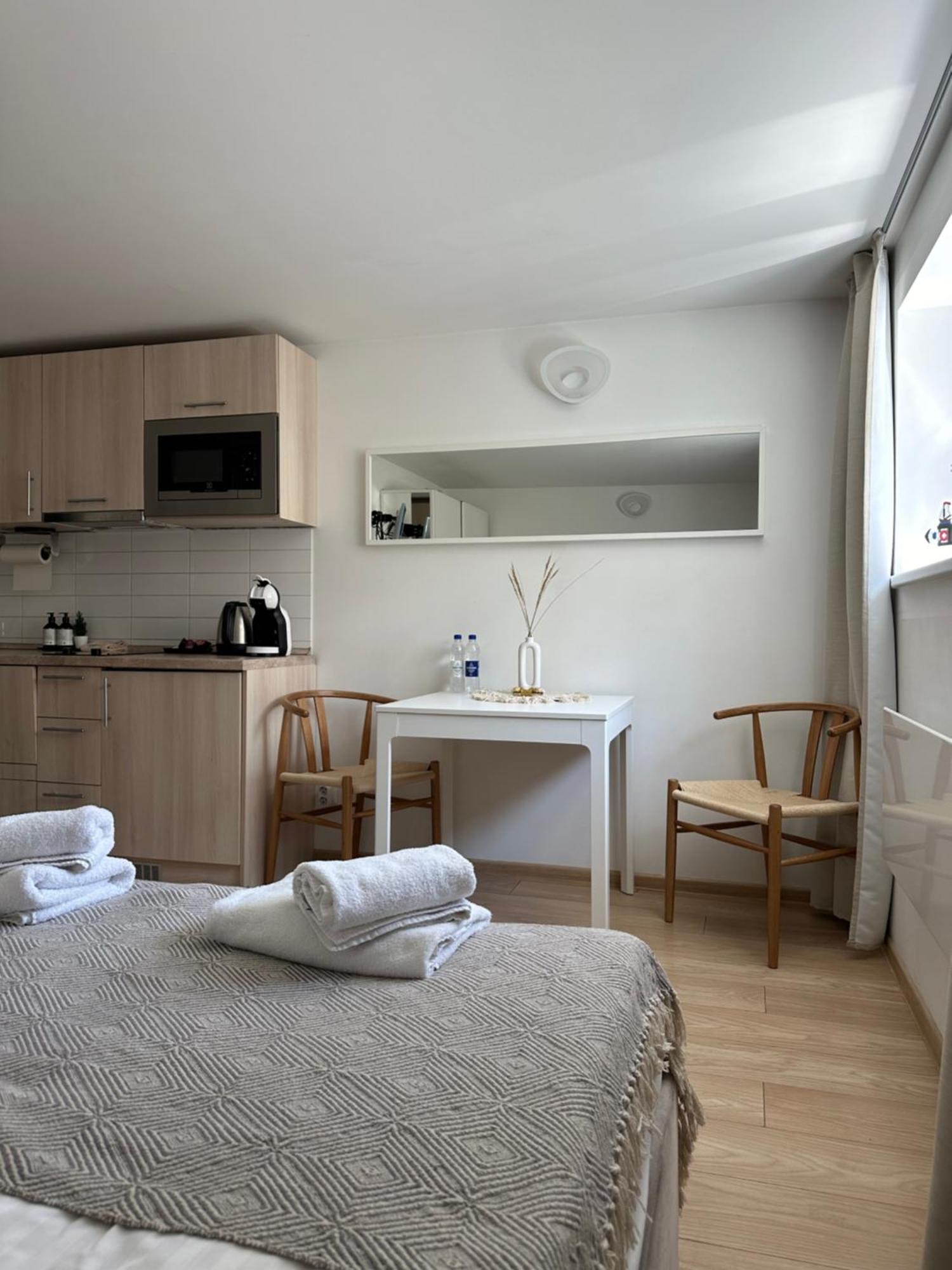 Nidos Palve Ground Zero Apartment Bagian luar foto